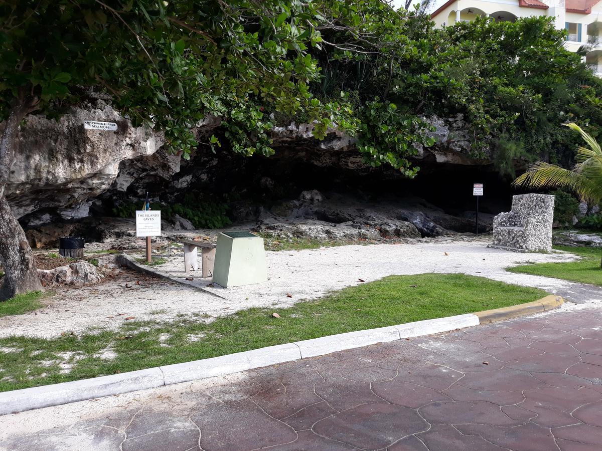 Bell At The Airport Suites Adults Only - Free Airport Transportation Nassau Luaran gambar