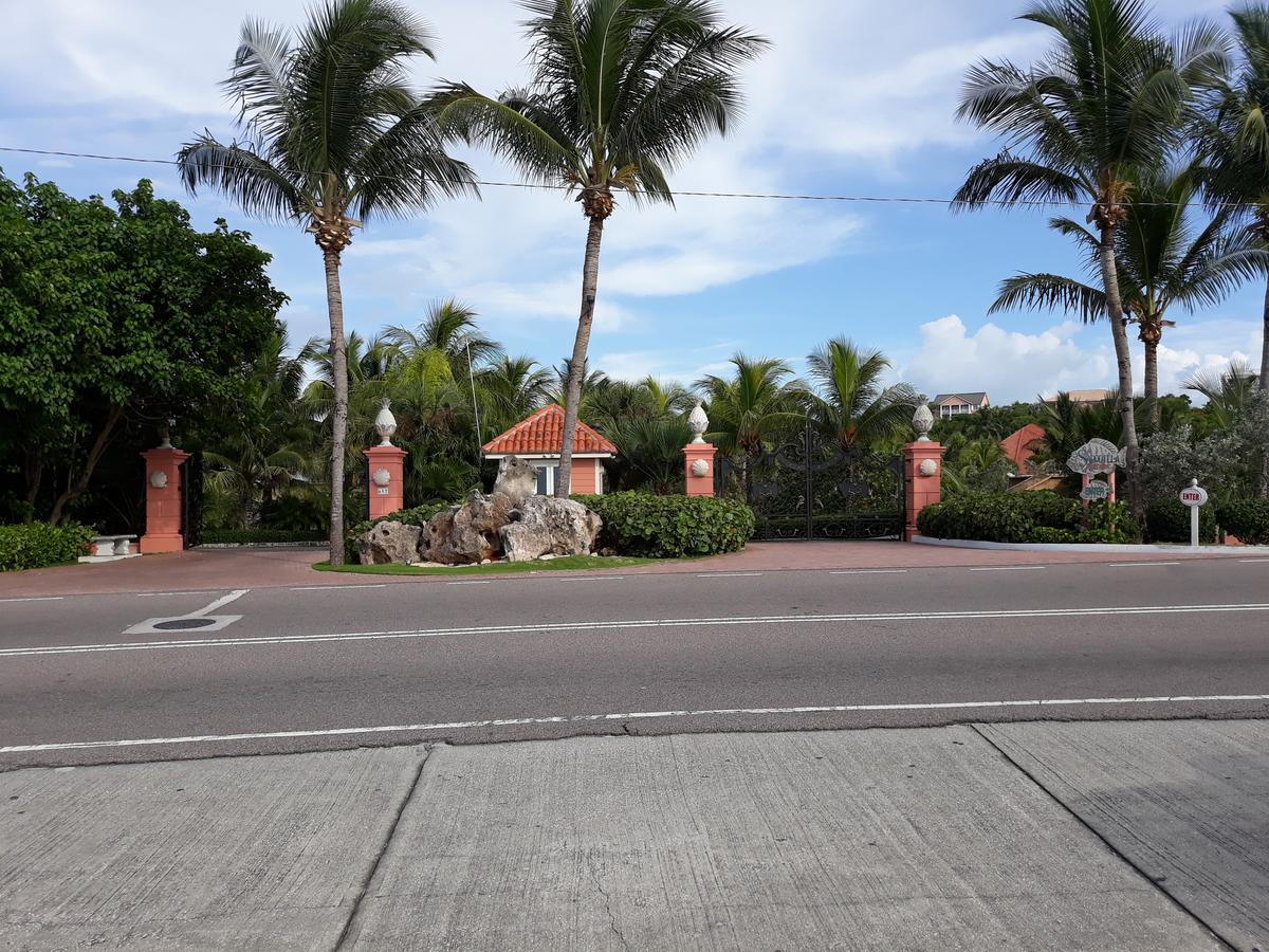 Bell At The Airport Suites Adults Only - Free Airport Transportation Nassau Luaran gambar