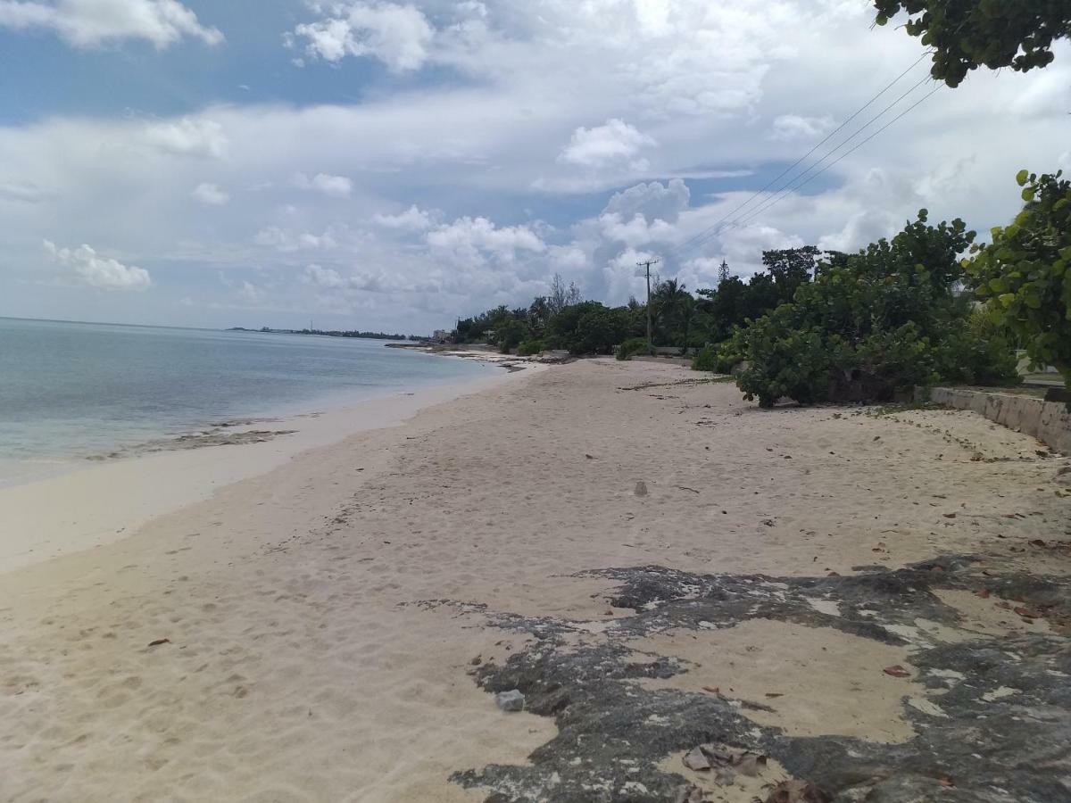 Bell At The Airport Suites Adults Only - Free Airport Transportation Nassau Luaran gambar